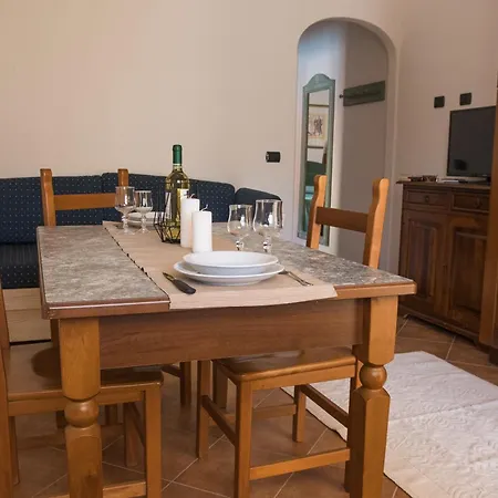 Apartment Idyllic Cala Viola B3 1 Bedapt Sleeps 3 Cala Liberotto