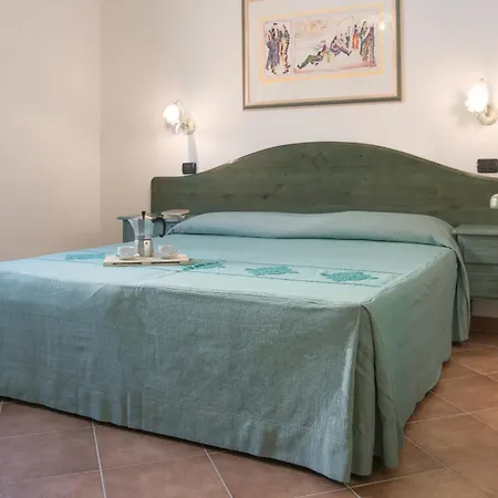 Apartment Idyllic Cala Viola B3 1 Bedapt Sleeps 3 Cala Liberotto