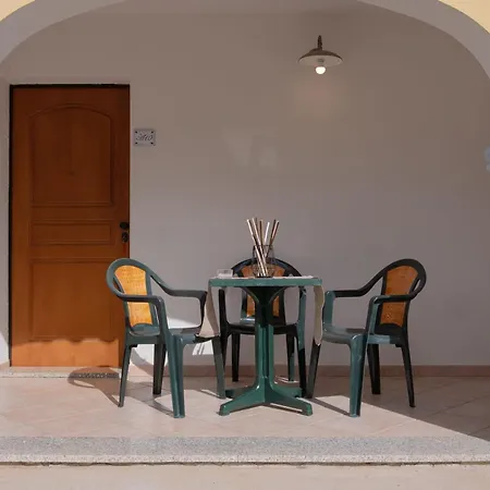 Idyllic Cala Viola B3 1 Bedapt Sleeps 3 * Cala Liberotto