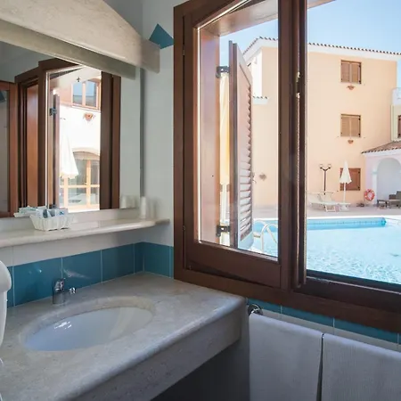 Idyllic Cala Viola B3 1 Bedapt Sleeps 3 * Cala Liberotto